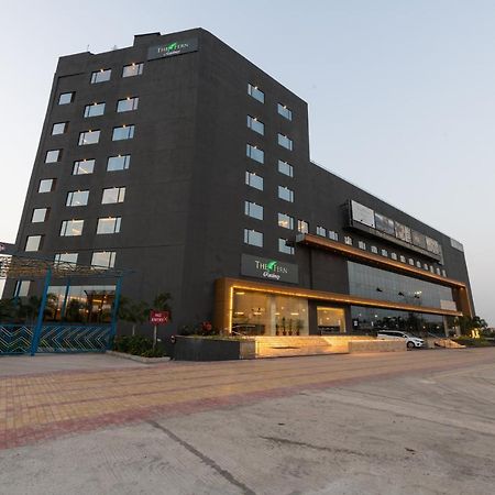Hotel The Fern Residency, Jāmnagar Zewnętrze zdjęcie