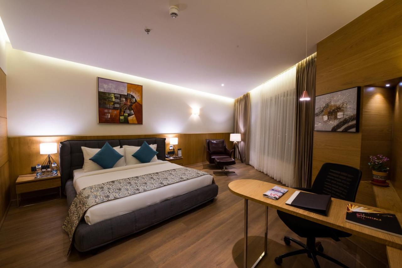 Hotel The Fern Residency, Jāmnagar Zewnętrze zdjęcie