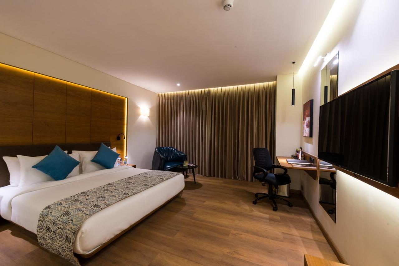 Hotel The Fern Residency, Jāmnagar Zewnętrze zdjęcie